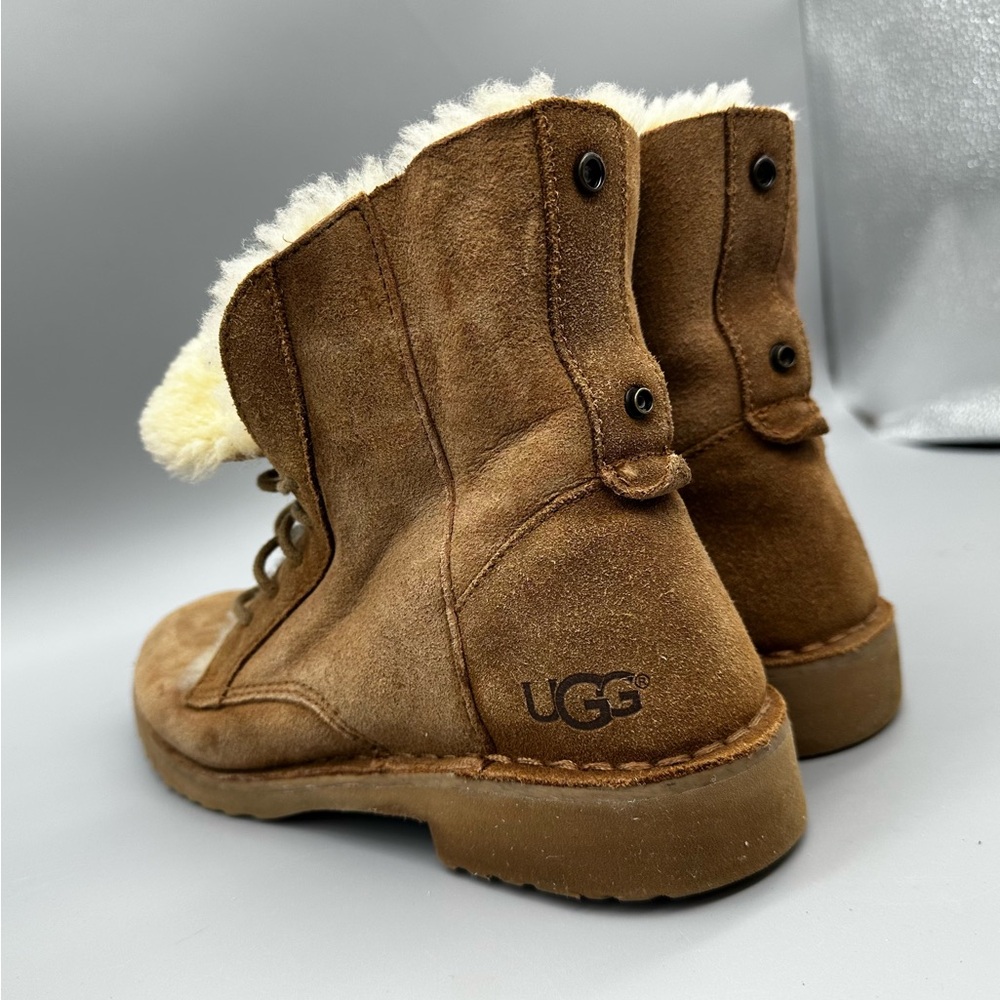 UGG Women's Quincy Lace-Up Ankle Boots